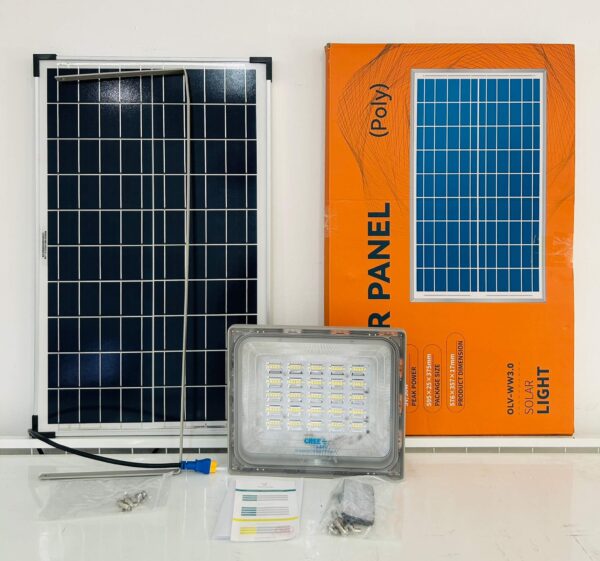 Đèn Pha Năng Lượng Mặt Trời Cao Cấp Euler Wawalight 3.0 - 200W - Bảo Hành 5 Năm